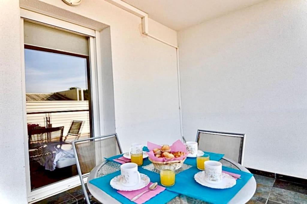 Appartement Porto Marina 4 Pers Avec Piscine Commune Roses